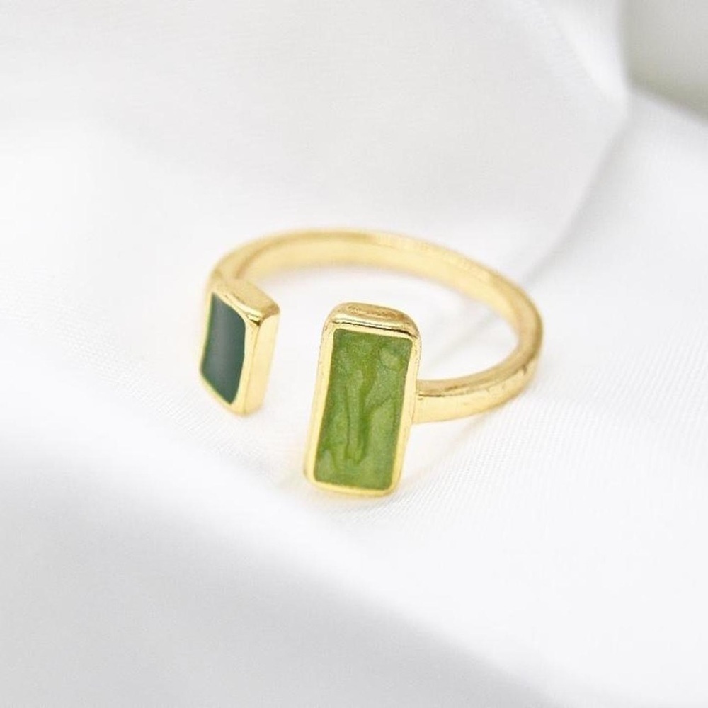Green Geometric Ring - Picture 3 of 4